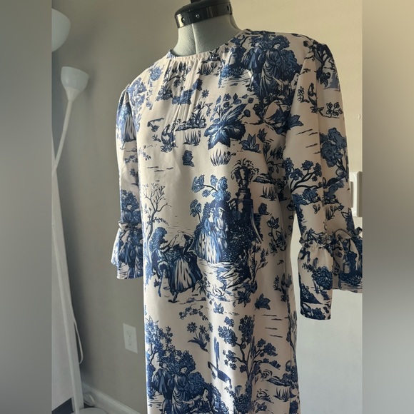 Blue & White Maxi dress - Picture 2 of 3